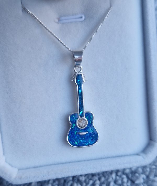 Guitar pendant for ashes